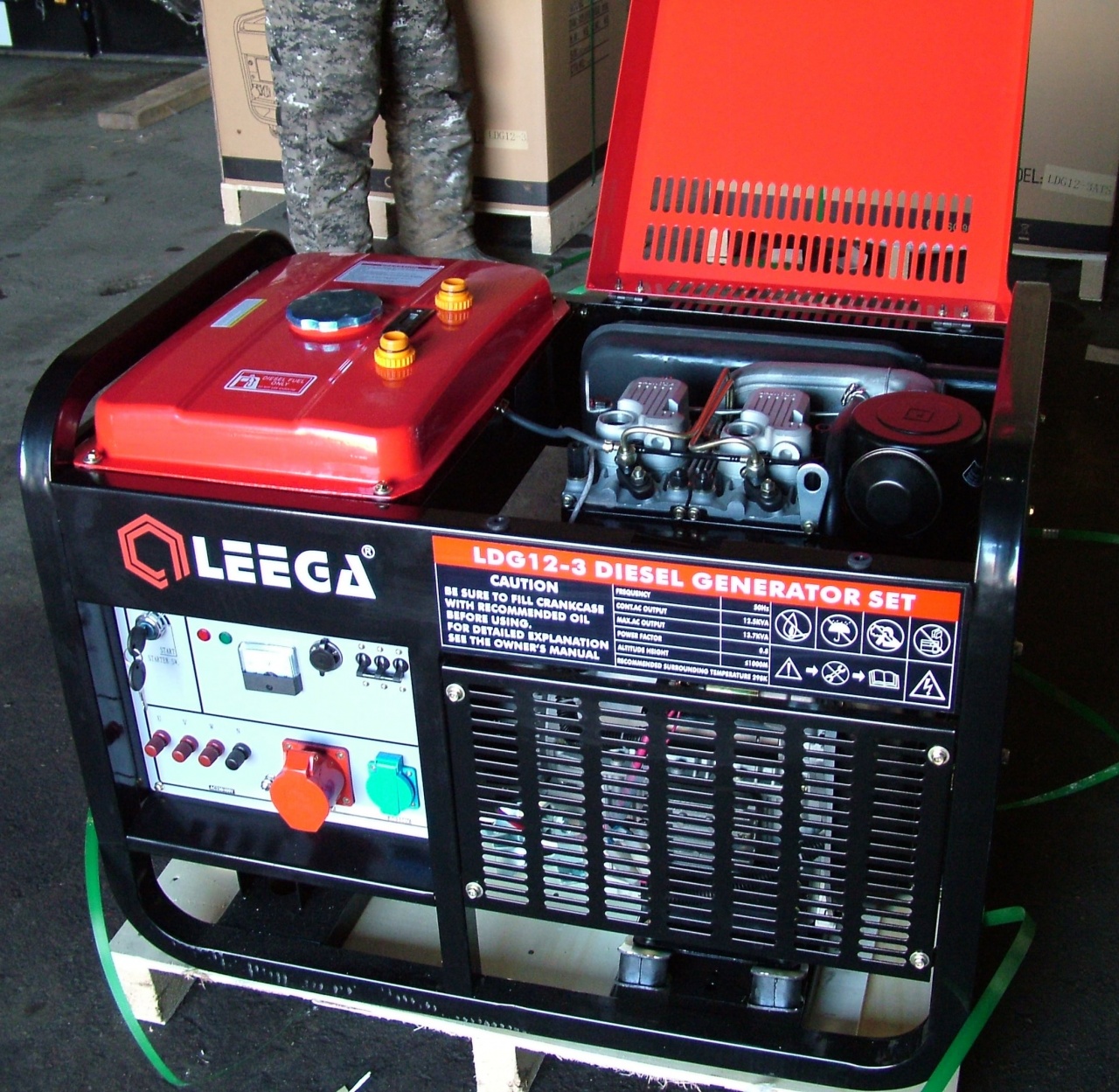 Дизельный генератор АМПЕРОС LDG12 E
