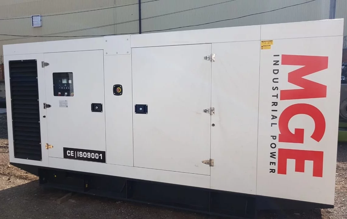 Дизельный генератор Doosan MGE 320-Т400 в кожухе